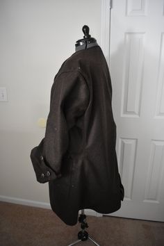 -----------------------------THE JACKET-------------------- The jacket is made of wool twill in the color of your choosing. There are silver buttons at the wrists, up the front and on the pockets. The jacket is fully lined to help prevent itching and for warmth. -----------------------FINISH THE LOOK-------------- Vest: https://www.etsy.com/listing/570602866/mens-18th-century-vest-scottish?ref=shop_home_active_7 Shirt: https://www.etsy.com/listing/644572185/historical-shirt-renaissance-shirt?ref 18th Century Jacket, Hamilton Costume, Costume Cosplay, Silver Buttons, Wool Suit, Mens Pajamas, Mens Costumes, 18th Century, Custom Fit