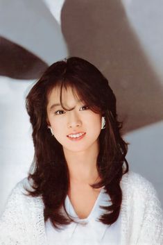 Asian 70s Hair, 80s Asian Hair, Asian 80s Hair, 90s Japanese Hairstyles, Akina Nakamori Hair, 80s Long Hair, Akina Nakamori 80s, Old Japanese Woman, Miki Matsubara