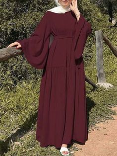 Abaya Dress Design, Muslim Fashion Dress Simple, New Abaya Design, Burqa Design, Simple Abaya Designs, Hijabi Mode, Casual Kaftan, Simple Abaya, Hijab Stile