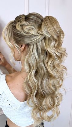 Mother Of The Bride Hair, Hairdo Wedding, Bridesmaid Hair Makeup, Beach Wedding Hair, Wedding Hair Inspiration, Long Blonde, Wedding Hairstyles Updo, Wedding Hair Pieces, Long Blonde Hair