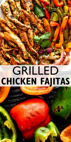 grilled chicken fajitas with peppers, onions and green peppers on the side