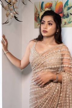 Cream Net Saree, Net Saree Blouse, Saree Hairstyles, Trendy Outfits Indian, New Saree Blouse Designs, Fashionable Saree Blouse Designs, Fancy Sarees Party Wear, Saree Designs Party Wear