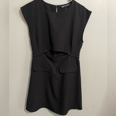 Never Worn ,Has Small Spat From Trying On But It Can’t Be Noticed,Very Beautiful Cut In The Middle.Size M But Good For S-M ,Below Knees Cutout Short Sleeve Dress For Night Out, Short Sleeve Cutout Dress For Date Night, Zara Sleeveless Mini Dress For Going Out, Sleeveless Mini Dress By Zara For Going Out, Zara Black Dress, Zara Black, Zara Dresses, In The Middle, The Middle