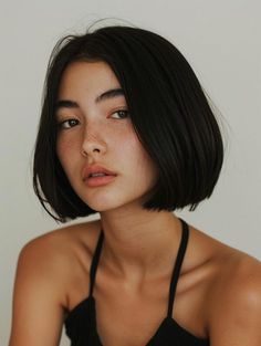 Bob Haircut Asian, Asian Hair Bob, French Bob Haircut, Haircut Asian, Shaggy Bob Haircut, Tattoo Tiny, Haircut Inspo, Womens Haircuts Medium, Bob Haircut Curly