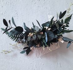 Greenery hair comb made from natural preserved eucalyptus,ferns, bloom broom,millet and dried flowers. Eucalyptus hair comb  will be a great addition to the image for a wedding, party, photo shoot and other events. Floral hair comb is designed and manufactured to make your special days special. With proper care, the bridal hair pin will last a long time from 3 to 5 years. Please remember that the colour of the leaves can differ slightly. The leaves can be greener or darker. Flower hair comb is m Fern Hair Piece, Wedding Hairpiece, Rustic Wedding Hairstyles, Preserved Eucalyptus, Wedding Greenery, Bohemian Style Wedding, Hair Comb Bridal, Floral Hair Combs, Flower Comb