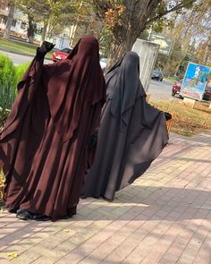 Mode Niqab, Niqabi Girl, Muslimah Outfit, Muslim Fashion Hijab Outfits, Girl Crush Fashion