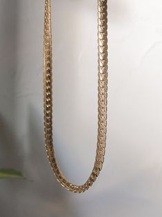 The Hunter Chain from Ellie Vail is a not-so-basic you just gotta have in your jewel stash! A thick gold link chain makes this necklace perfect for any outfit from casual to chic Water resistant 💧 Stainless steel Measures 16", 6 mm wide Hypoallergenic ﻿by Ellie Vail Luxury Gold Clavicle Chain Drop Necklace, Yellow Gold Link Necklace With Clavicle Chain, Yellow Gold Lariat Clavicle Chain Necklace, Luxury Yellow Gold Clavicle Chain Necklace, Luxury Brass Clavicle Chain Necklace, Hunters Gold, Gold Link Chain, Gold Chains, Chain Necklace