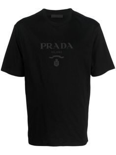 F0002 PRADA GIROCOLLO M/C JERSEY Logo T, Prada Men, Mens Fall, Men's Wardrobe, Soft Natural, Sweaters Knitwear, Denim Pant, Logo T Shirt, Cotton Style