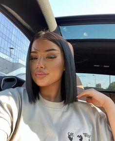 Neck Length Hair, Short Dark Hair, Haircuts Straight Hair, Penteado Cabelo Curto, Brunette Hair, Hair Skin, Brunette Hair Color