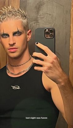 Dark Angel Makeup, Makeup Edgy, Mens Halloween Makeup, Devil Makeup, Angel Makeup, Concert Makeup, Vampire Makeup, Punk Makeup, Rave Makeup