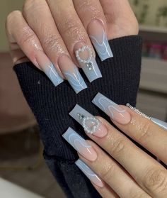 Acrylic Nails Light Blue, Maroon Nail, Nail Art For Short Nails, Art For Short Nails, Nail Art Inspo, Blue Ombre Nails, Light Blue Nails