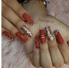 Elegance Nails, New Year Nail, New Year Nails, Elegant Touch Nails, New Years Eve Outfit, Nail Glam, Classy Nail, Gold Nail Designs, Elegant Nail Art