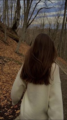 Autumn Hike Aesthetic, Studera Motivation, Gilmore Girls Seasons, Fall Inspo, Rory Gilmore, Foto Ideas Instagram, Autumn Vibes, Fall Pictures, Autumn Cozy