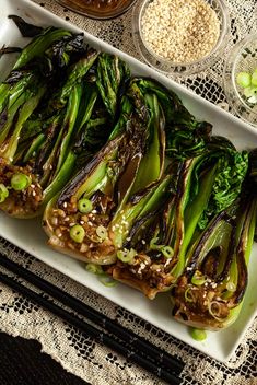 This seared bok choy recipe includes a crunchy, sweet, sesame-ginger, garlic-soy sauce to drizzle on top! The seared bok choy is delicious enough on its own, but with that special sauce, it’s over the top! A perfect side dish that takes less than 30 minutes to make! Sesame Ginger, Special Sauce, Makanan Diet, Lovely Home, Asian Cooking, Vegetable Sides, Veggie Sides