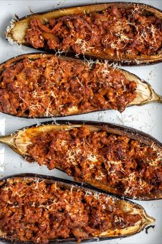 stuffed aubergine with meat sauce and potatoes on the side Stuffed Aubergine Recipes, Stuffed Aubergine, Aubergine Minced Meat, Stuffed Eggplant Recipes Meat, Mousakka With Eggplant And Potatoes, Mousaka Recipe Eggplant, Healthy Filling Meals, Stuffed Aubergine Recipe Meat