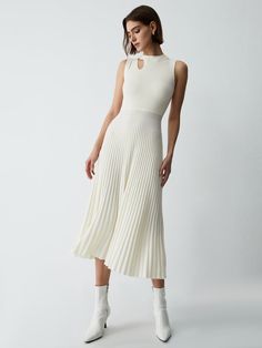 Vanilla Cutout Rib Midi Sweater Dress Cutout Style, Y2k Aesthetic Fashion, Midi Sweater Dress, Long Midi Dress, Sweater Dress Midi, 8 M, Aesthetic Fashion, Dress Details, Fitted Dress