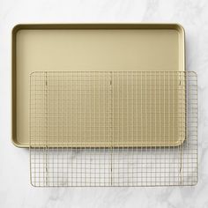 a baking tray with a grid on the side