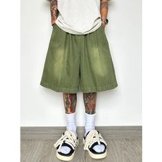 47615359025440|47615359058208|47615359090976|47615359123744 Baggy Green Casual Shorts, Baggy Green Shorts For Summer, Green Baggy Shorts For Summer, Casual Green Jean Shorts With Pockets, Oversized Denim Shorts, Denim Shorts Men, Men Fashion Vintage, Summer Denim Shorts, Celana Fashion