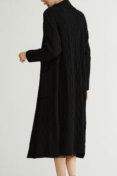 Elegant Freedom in a Luxurious Long-Length Knitwear This Cozy Cable Knit Duster Cardigan redefines traditional constraints with its loose, collarless design, offering an unbounded wearing experience. The slightly stretchable wool fabric ensures freedom of movement while maintaining the garment's shape. It's an ideal choice for embracing the warmth of spring, the breezy cool of autumn, and the chill of winter. The elongated length adds a touch of elegance, and the regular sleeve length coupled wi Crochet Duster Cardigan, Crochet Duster, Stylish Drapes, Knit Duster, Cardigan For Women, Desert Sunset, Duster Cardigan, Cable Knit Cardigan, Wool Fabric