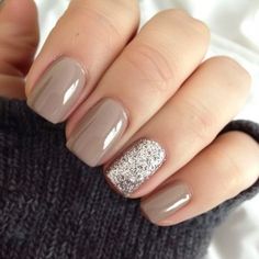 25 Trendy Taupe Nails To Try ASAP For Fall And Winter Pale Fall Nails, Nail Color With Teal Dress, Neutral Nails With Glitter Accent, Easy Fall Dip Nails, Fall Neutral Gel Nails, Taupe Short Nails, Taupe Nail Designs Classy, Nails To Go With Taupe Dress, Fall Taupe Nails