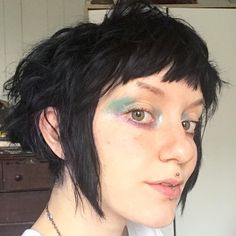 Jestrum And Vertical Labret, Aurora Haircut, Jestrum Piercing, Aurora Hair, Vertical Labret, Tomboy Hairstyles, Alternative Hair