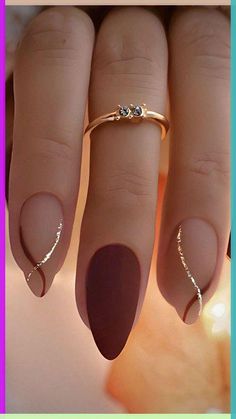 Discover the top 30 fall nail designs for 2024, featuring cozy autumn vibes, trending colors, and easy DIY ideas. Perfect for every style! Nail Design Thanksgiving, Thanks Giving Nail Design, Nails Between Thanksgiving And Christmas, Thanksgiving Colors For Nails, Nail For Thanksgiving, Thanksgiving Theme Nails, Almond Nail Inspo Winter, Thanksgiving Nails Square Short, Thanksgiving Nail Inspo Short