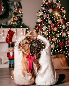 Merry Christmas Outfit, Christmas Tree Photoshoot, Lightroom Presets Aesthetic, Winter Presets, Baby Christmas Photos