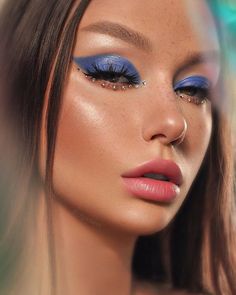 Coachella Makeup, Eyeshadow Step By Step, Powder Contour, Halloween Face Mask, Winter Makeup, Photo Makeup, Pink Makeup, Blue Makeup, Photo Retouching