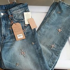 Reposhing This Item I Purchased From @Karaskloset1. Loved These Adorable Jeans, But A Little Too Snug For Me. My Loss, Your Win! Questions? Leave A Comment Below! Beaded Jeans, Drip Ideas, Bling Jeans, Studded Jeans, Stockholm Fashion, Comfy Fashion, 10 22, Lucky Brand Jeans, Jeans Color