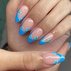 Blue French Tip Nails for Effortless Elegance – DTK Nail Supply Sky Blue Nails, Blue Nail Art Designs, Blue Gel Nails, Light Blue Nails, Baby Blue Nails, Blue Nail Art, Summery Nails, Blue Nail Designs