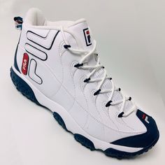 Fashion Sneakers Fila Sneakers, Navy Sneakers, Fila Shoes, Red Sneakers, Shoes Casual, Celebrity Fashion, Fashion Sneakers, Accessories Men, Mens Casual Shoes