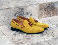 Style: 1377-05S-Mustard Exquisite slip-on Venetian Loafer in Supple Suede from the Carrucci by Maurice collection features tone on tone Calfskin lacing and tassel detailing! Mustard Shoes, Alligator Dress Shoes, Cordovan Shoes, Formal Loafers, Suede Belt, Suede Tassel, Tone On Tone, Shoe Tree, Tassel Loafers