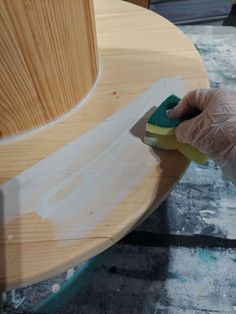 Although using a wire spool as a table is not new... I tried to give it a new look at least. I started with a small wire spool that was given a new wood plank top by my client before bringing it to me. So having a smooth top helped. Otherwise I would have sanded it smooth before beginning. Since I planned on painting raw wood.. I added a little bit of water to my chalk style paint. (Retique It Alabaster) I only painted the base since I had other plans for the top. Believe it or n… Wood Spool Tables, Retique It, Spool Tables, Dark Grey Paint, Wire Spool, Wood Spool, Feeling Inspired, Pretty Lights, Raw Wood