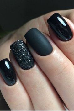 Black Nails With Sparkle Accent, Black Nails With Accent Color, Matte Black And Glitter Nails, Dark January Nails, Dip Nail Ideas Dark Colors, Nails Design Dark Colors, Black Dipped Nails Ideas Short, Black Glitter Dip Nails, Matte Black Dip Nails