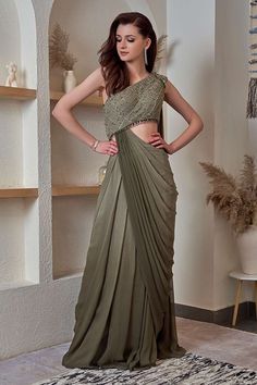 Ombre Saree, Saree Colors, Gown Saree, Ombre Gown, Saree Gowns, Gown For Women, Saree Gown, Trendy Blouse, Drape Saree