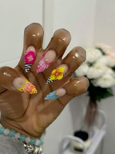 @AngieDiors Picnic Nail Art, Bahamas Nails, Picnic Nails, Mexico Nails, Retro Nails