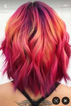 Trendy Haircuts Medium, Middle Hair, Hair Color Unique, Luxy Hair, Hair Color Chart, Multicolored Hair, Hair Color Pink, Trendy Hair Color