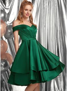 JJ's House Ruffle Satin Off the Shoulder Fall A-line Back Zip Skater Dresses Simple Sweet & Flow Sexy Dark Green Height:5.8ft（176cm） Bust:32in（82cm）Waist:24in（61cm）Hips:35in（89cm） No Knee-Length Green Model Name:Katy  Height:5.7ft（173cm）  Bust:40in（101cm）  Waist:32i. #JJ's House #Ruffle #Satin #OfftheShoulder #Fall #Aline #BackZip #SkaterDresses #Simple #Sweet&Flow #Sexy #DarkGreen #No #KneeLength #Green Homecoming Dresses Knee Length, Knee Length Prom Dress, Prom Dresses Off The Shoulder, Ruffle Prom Dress, Satin Homecoming Dress, Lace Homecoming Dresses, Prom Dresses Online, Satin Prom Dress, Dress Silhouette