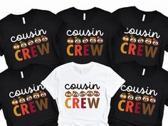 Cousin Crew Thanksgiving Shirt, Familien Thanksgiving Shirt, passendes Thanksgiving Shirt, Kinder Herbst Shirt, Cousin Crew Shirts für Kinder ----Wie man bestellt----- 1-) Bitte überprüfen Sie alle Fotos und überprüfen Sie sie 2-) Wählen Sie Ihre T-Shirt Größe und Farbe * Verschiedene Hemdenstile können aufgrund unterschiedlicher Herstellermarken unterschiedliche Farbtöne derselben Farbauswahl haben. * Aus diesem Grund empfehlen wir Ihnen, T-Shirts aus den gleichen Stilen zusammenzubringen, wenn Cousin Crew Shirts, Cousin Crew, Snowman Faces, Family Thanksgiving, Thanksgiving Shirt, Fall Kids, Fall Shirt, Thanksgiving Shirts, Crew Shirt