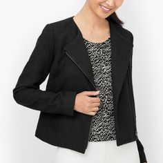 Size: 18 Length: 22.5" Pit To Pit: 22.5" Sleeve Length: 24.5" Condition: Nwot, No Rips, No Stains, From Smoke Free Home. Flat Lay Measurements.* Ships Within 24 Hrs Except Weekends! I Love Offers! Fitted Black Blazer With Zipper Closure, Black Long Sleeve Blazer With Zipper Closure, Black Zipper Closure Blazer For Fall, Black Fall Blazer With Zipper Closure, Black Zipper Closure Outerwear For Work, Black Outerwear With Zipper Closure For Work, Black Blazer With Zipper Closure For Spring, Long Black Blazer, Light Pink Blazers