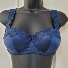 100% Authentic New With Tags Gorgeous Delicate Bra Royal Blue...So Elegant Us Size 34b, France: 85b, Uk 34b Has Molded Cups With Underwire, And La Perla Brand Shown On The Straps Stored In A Smoke Free Home Check Out My Other Listings For More La Perla. I Went Overboard Shopping For Lingerie! Elegant Fitted Blue Bra, Elegant Blue Lace Bra, Elegant Blue Partially Lined Bra, Elegant Blue Bra With Lace Trim, Purple Lace Bra, Embroidered Bra, Blue Lace Bra, Red Lace Bra, Demi Cup Bra