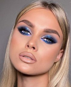 Denim And Diamond Makeup, Bridesmaid Makeup For Dusty Blue Dress, Blue And Gold Makeup Ideas, Blue Eyeshadow On Blue Eyes, Blue Eyeshadow For Blue Eyes, Blue Cat Eye Makeup, Colourful Smokey Eye, Blue Prom Eyeshadow, Prom Makeup Blue Eyeshadow