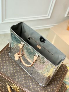 Size: Standard Size It comes with Dust box, Care manual, Tag, and Paper bag. Paper Bag Making, Luxury Collection, Bosnia And Herzegovina, Caribbean Netherlands, Bag Making, Clutch Bag, Paper Bag, Things To Come, Tote Bag