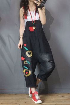 #overalls #patchwork #dungarees #plussize Cartoon Characters 90s, Ripped Overalls, 90s Overalls, Overalls Fashion, Beautiful Jumpsuits, Floral Fashion, Pinterest Fashion, Casual Chic Style, Dungarees