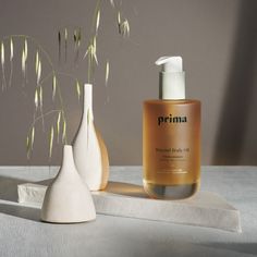 Intensely nourish your skin with our ultra-concentrated body oil, formulated with powerful botanical extracts rich in omegas and antioxidants to lock in moisture and improve skins’ resilience for a healthy radiance. Anise Oil, Patchouli Oil, Geranium Oil, Beauty Finds, Apricot Kernels, Skin Remedies, Packing Design, Apricot Kernel Oil, Olive Fruit