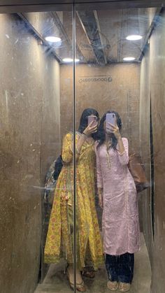 Girly M Instagram, Desi Fits, Simple Frock Design, Fashion Terms, Best Friend Poses, Cute Photography, Indian Aesthetic