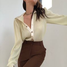 Product information: Material: Polyester Style: simple and stylish Features: solid color Colour: Apricot Size Information: Size Lenght Bust Shoulder Sleeve S 62 92 35 64 M 63.5 92 35 65 L 65 92 35 66 Note: 1. Asian sizes are 1 to 2 sizes smaller than European and American people. Choose the larger size if your size between two sizes. Please allow 2-3cm differences due to manual measurement. 2. Please check the size chart carefully before you buy the item, if you don't know how to choose size, pl Niche Design, Women Hoodies Sweatshirts, Short Sleeved Sweaters, Short Rompers, British Indian, Dress Romper, Shoulder Sleeve, Apricot, Jumpsuits For Women