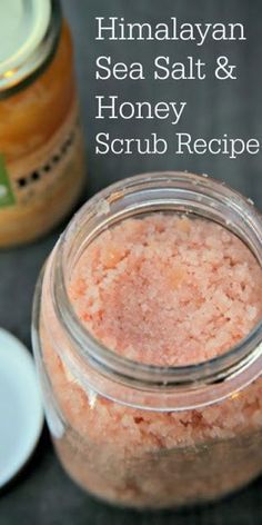 Himalayan Salt Scrub Diy, Rosemary Scrub, Sea Salt Scrub Recipe, Body Scrub Recipes, Honey Scrub, Body Scrub Homemade Recipes, Himalayan Salt Scrub, Homemade Scrubs