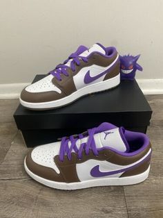 (eBay) Find many great new & used options and get the best deals for Air Jordan 1 low gs boys 7Y/women’s 6 palomino/wild berry-white! Brand NEW W/Box at the best online prices at eBay! Free shipping for many products! Jordan 1s Low, Jordan 1 Low Purple, Nike Jordan 1 Low, Low Cut Outfit, Sneakers Jordan, Pretty Shoes Sneakers, Cute Nike Shoes, Cute Nikes, Air Jordan 1 Low