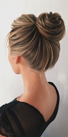 High Bun Wedding Updo, Girl Hair Colors, Roll Hairstyle, Tutorial Ideas